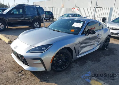 2024 Toyota Gr86 Premium z USA, uszkodzony, nr VIN JF1ZNBE17R8756807